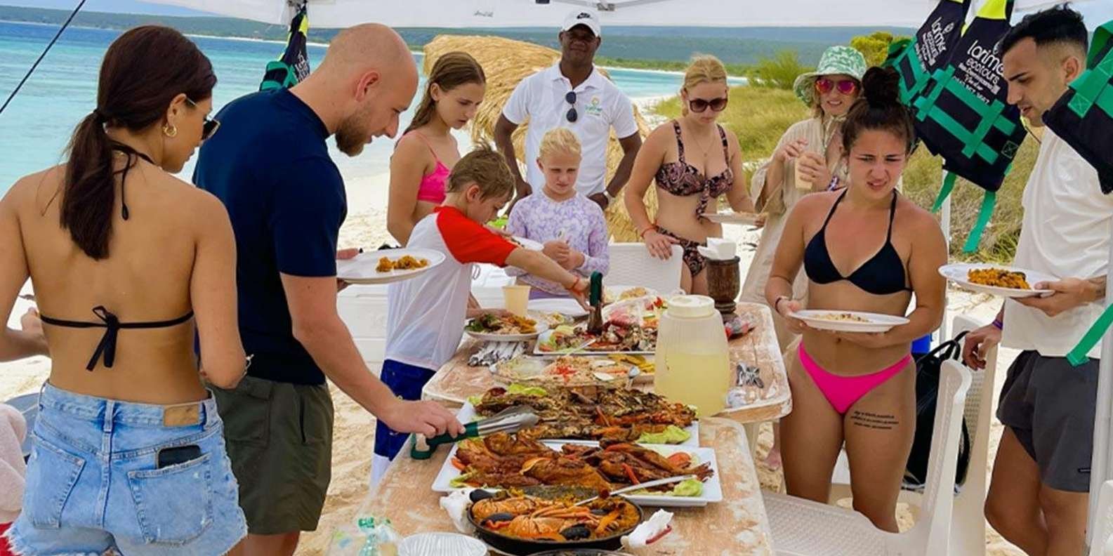 Bahía de las Águilas + Laguna de Oviedo ¡TODO INCLUIDO! - Image 11